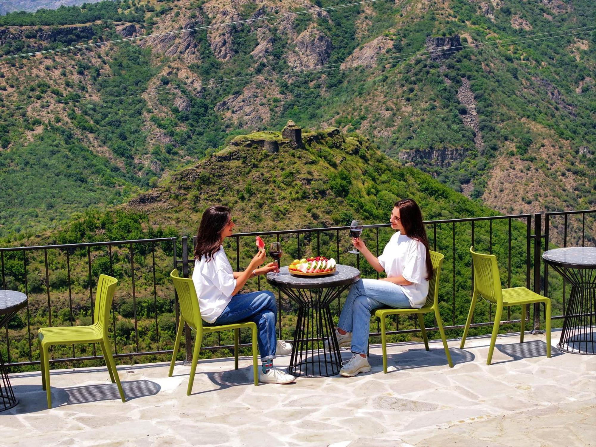 Hotel Qefilyan Sanain Dış mekan fotoğraf