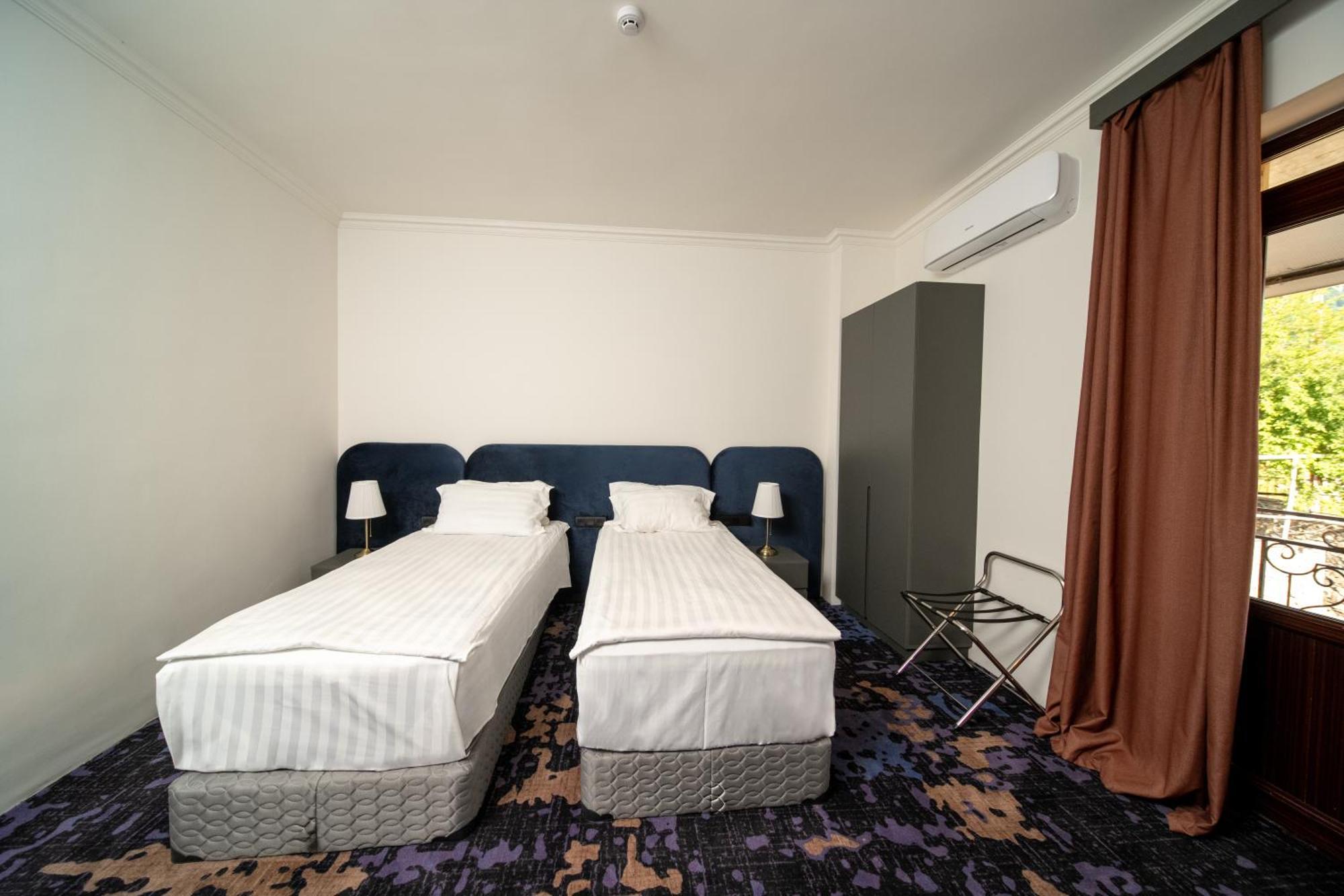 Hotel Qefilyan Sanain Dış mekan fotoğraf