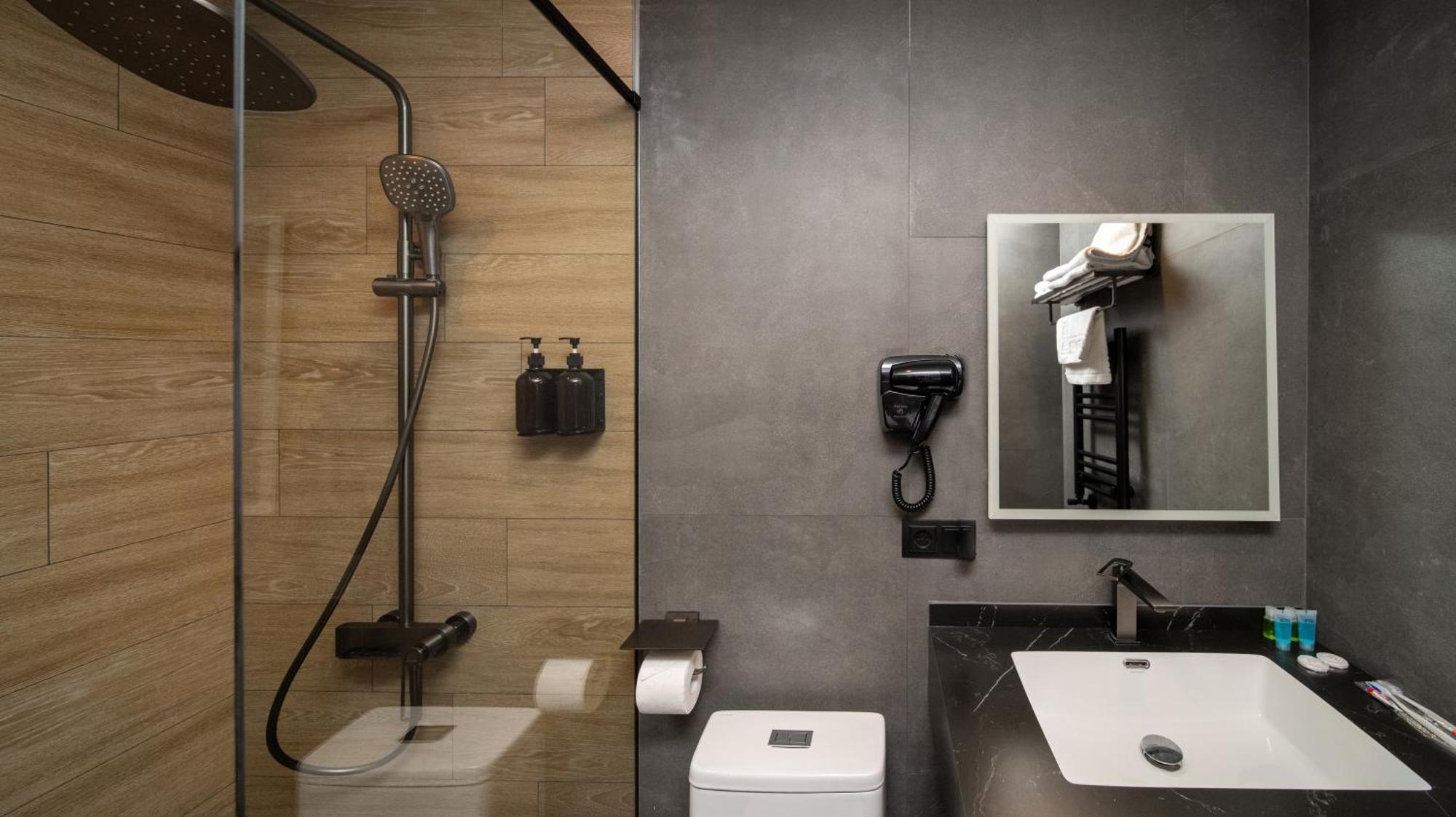 Hotel Qefilyan Sanain Dış mekan fotoğraf