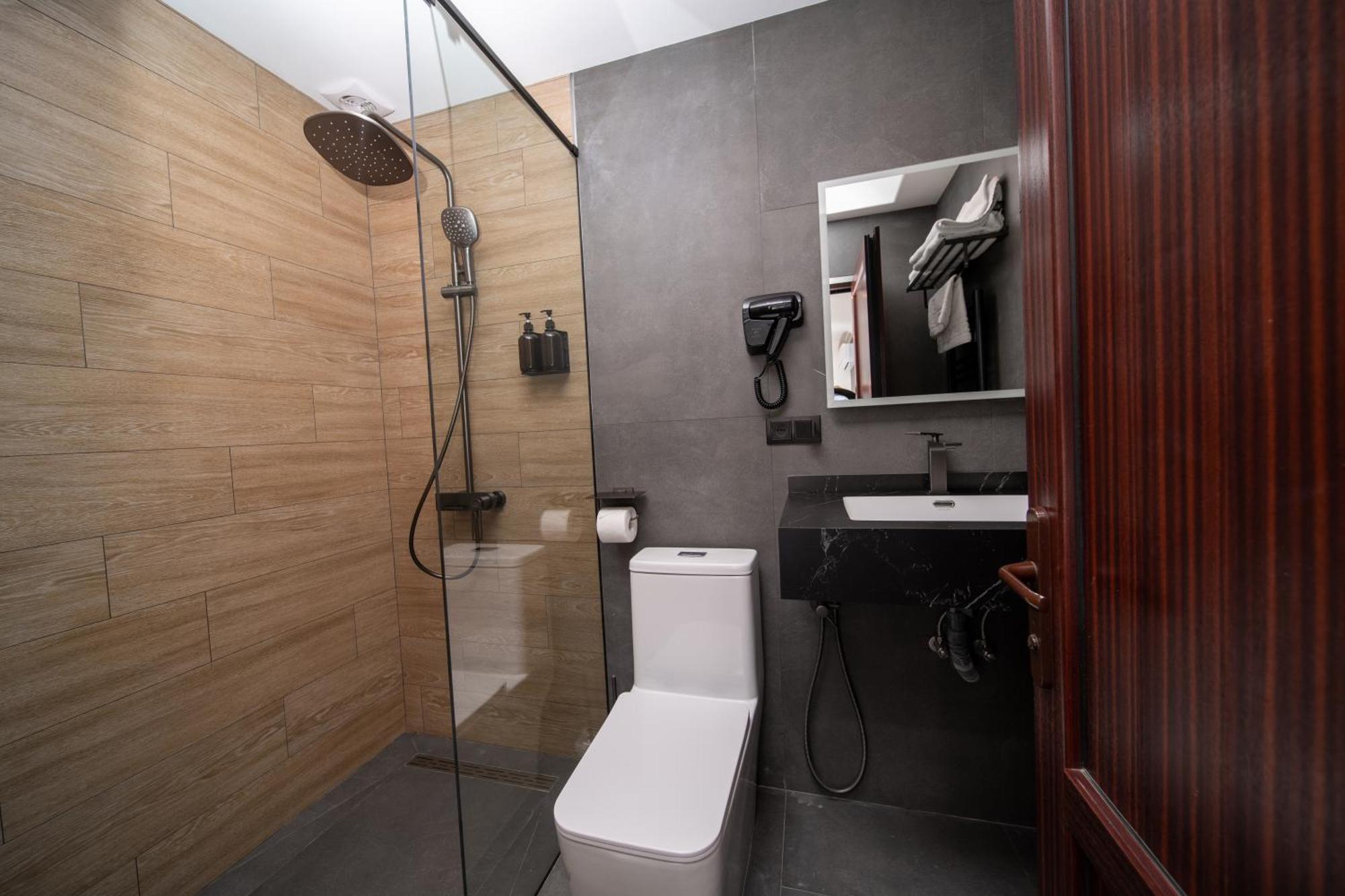 Hotel Qefilyan Sanain Dış mekan fotoğraf